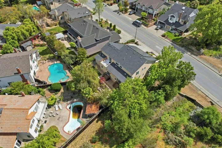 1129 Foxhurst Way, San Jose, California 95120