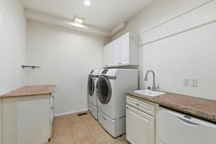 1129 Foxhurst Way, San Jose, California 95120
