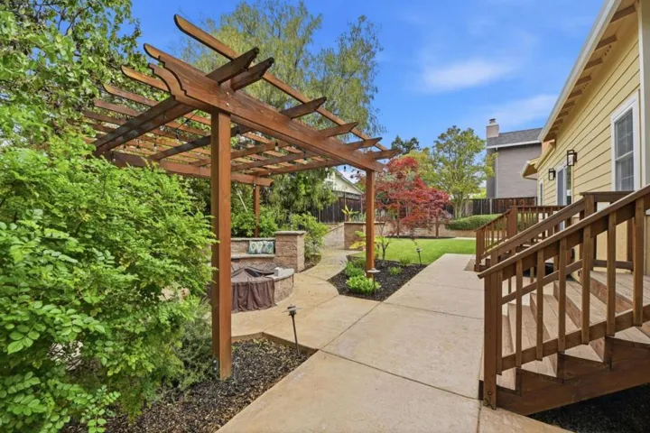 1129 Foxhurst Way, San Jose, California 95120