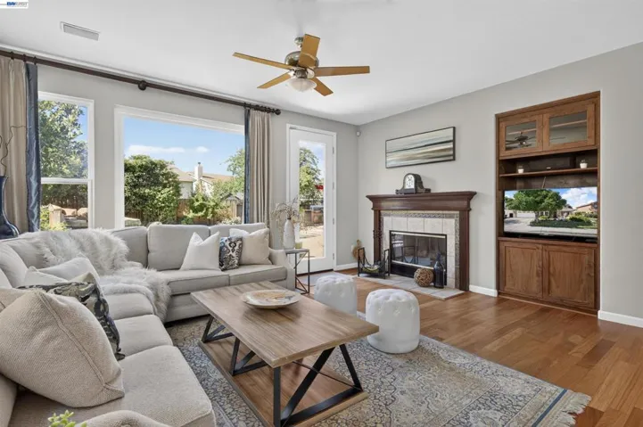 271 Kelley Mist Ct, Tracy, California 95377