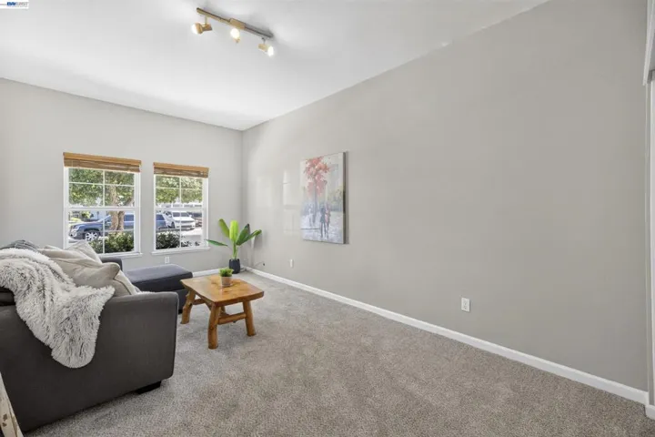 271 Kelley Mist Ct, Tracy, California 95377