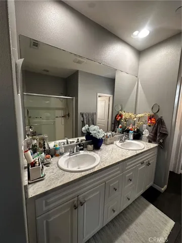 21881 Propello, Saugus, California 91350