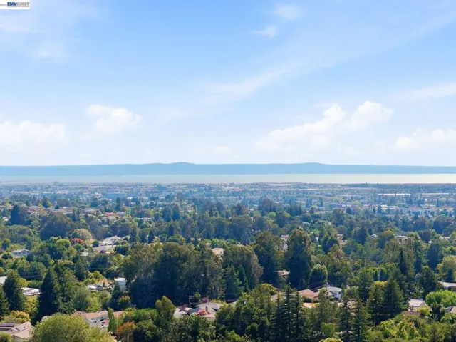 3212 D, Hayward, California 94541