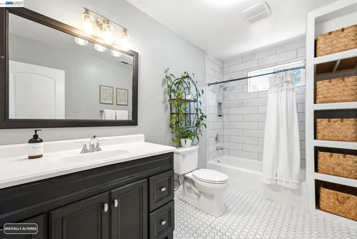 3212 D, Hayward, California 94541