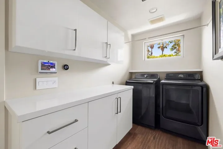 6020 Rod Avenue, Woodland Hills, California 91367