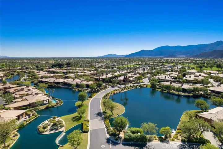 Palmilla Community