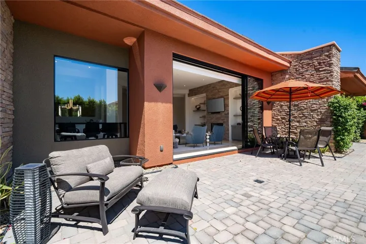 Outdoor Sitting Area