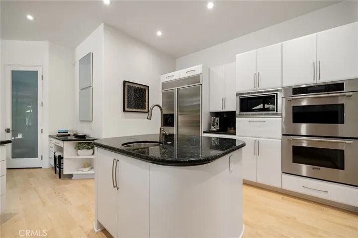 Kitchen double Oven