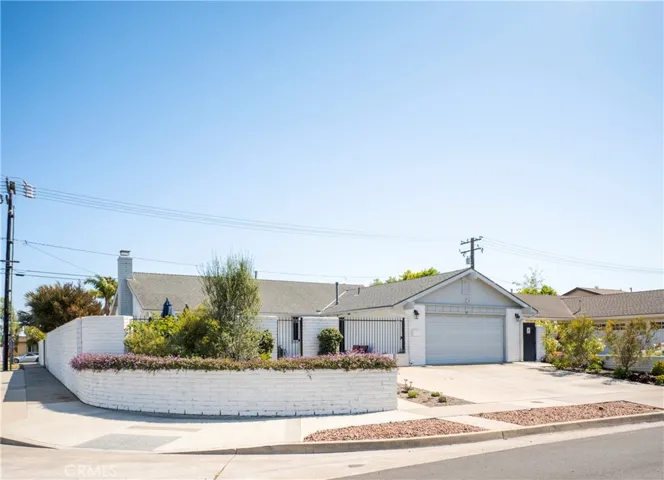 Large corner lot!