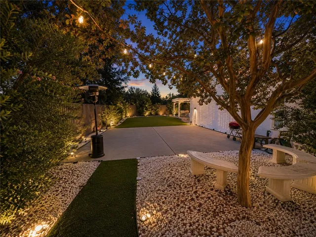 4301 Cezanne Avenue, Woodland Hills, California 91364