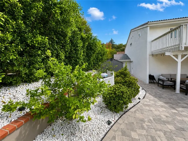4301 Cezanne Avenue, Woodland Hills, California 91364