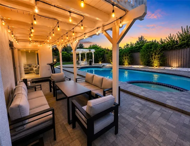 4301 Cezanne Avenue, Woodland Hills, California 91364