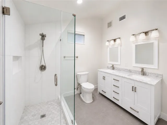 4301 Cezanne Avenue, Woodland Hills, California 91364