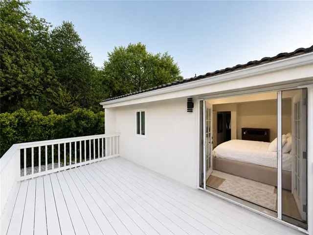 4301 Cezanne Avenue, Woodland Hills, California 91364