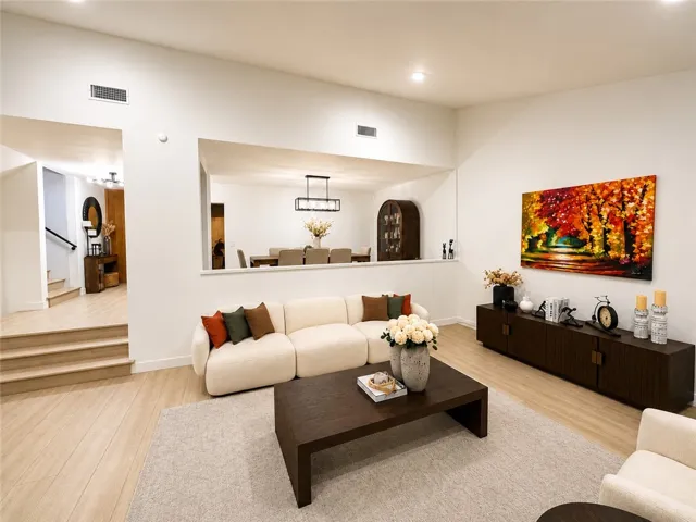 4301 Cezanne Avenue, Woodland Hills, California 91364