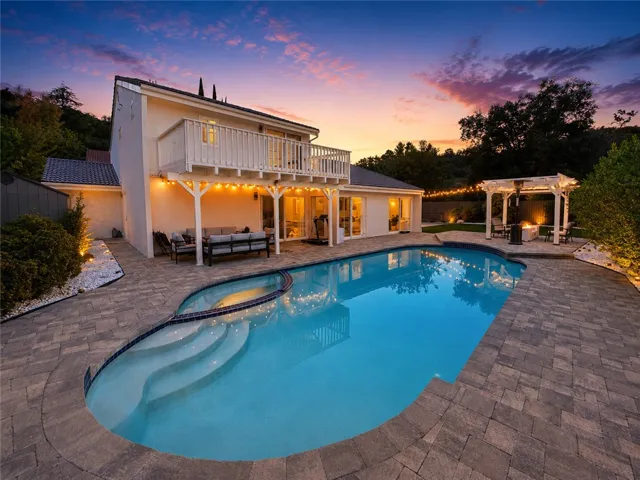 4301 Cezanne Avenue, Woodland Hills, California 91364