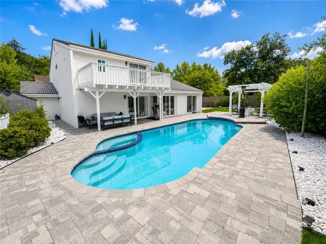 4301 Cezanne Avenue, Woodland Hills, California 91364