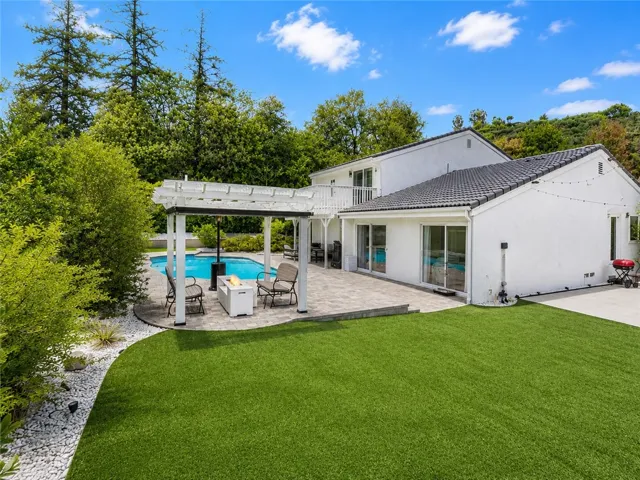 4301 Cezanne Avenue, Woodland Hills, California 91364