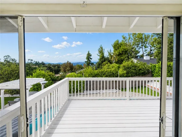 4301 Cezanne Avenue, Woodland Hills, California 91364