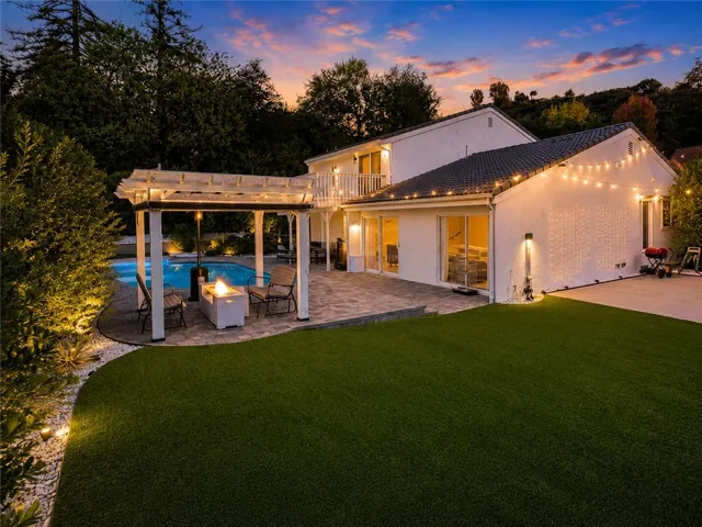 4301 Cezanne Avenue, Woodland Hills, California 91364