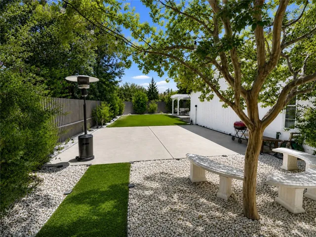 4301 Cezanne Avenue, Woodland Hills, California 91364