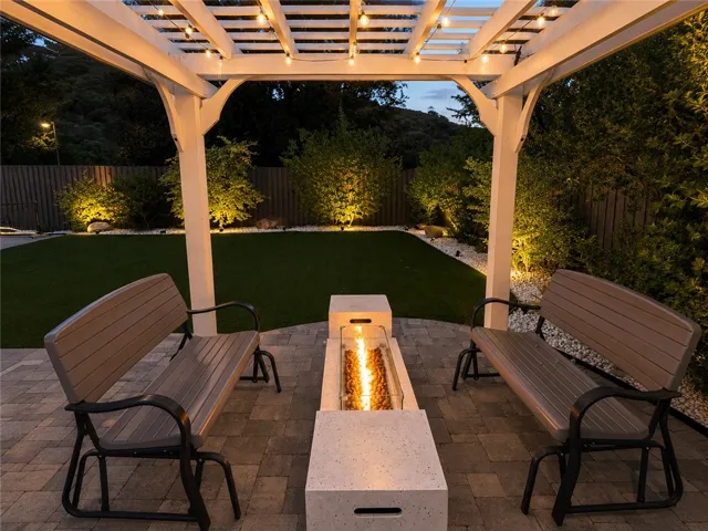4301 Cezanne Avenue, Woodland Hills, California 91364