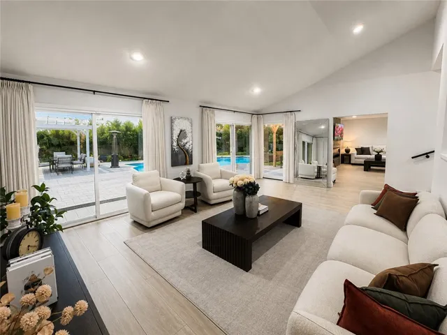 4301 Cezanne Avenue, Woodland Hills, California 91364