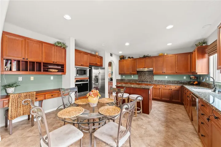 35048 Via Santa Catalina, Winchester, California 92596