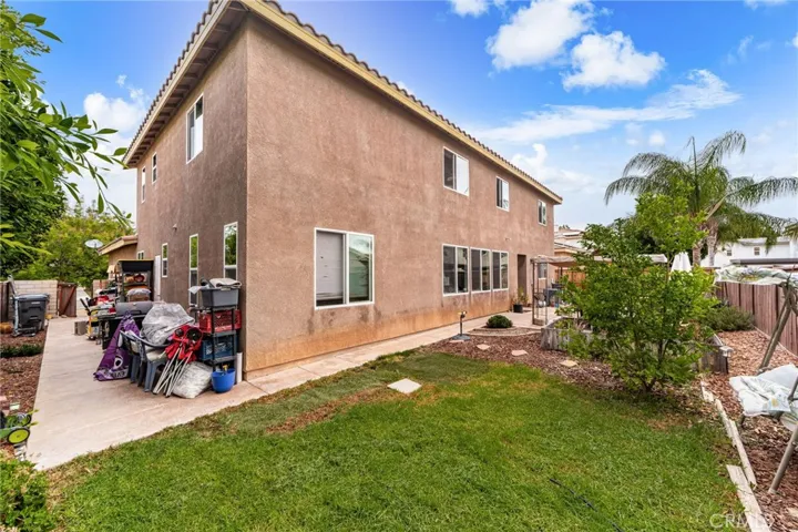 35048 Via Santa Catalina, Winchester, California 92596