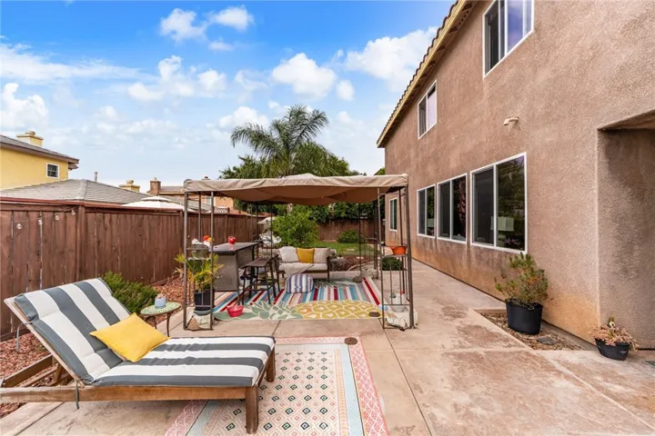 35048 Via Santa Catalina, Winchester, California 92596