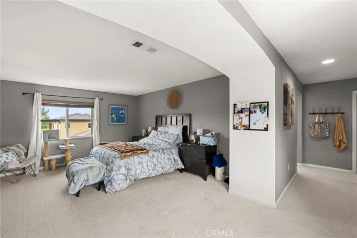 35048 Via Santa Catalina, Winchester, California 92596