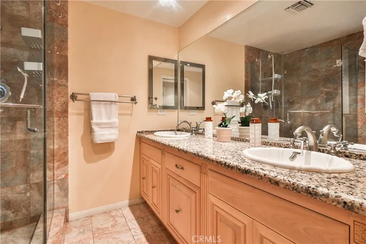 843 N Entrada, Glendora, California 91741
