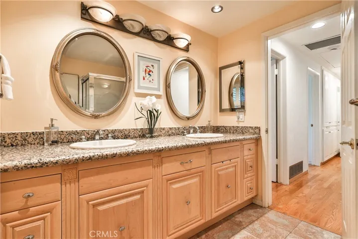 843 N Entrada, Glendora, California 91741
