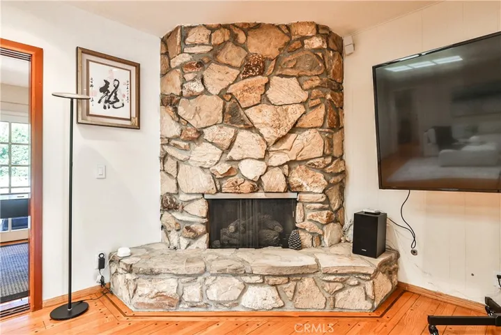 843 N Entrada, Glendora, California 91741