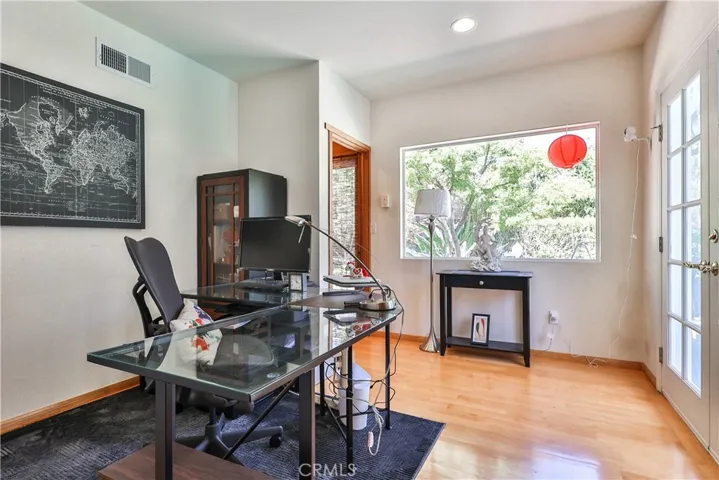 843 N Entrada, Glendora, California 91741