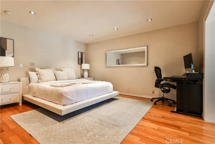 843 N Entrada, Glendora, California 91741