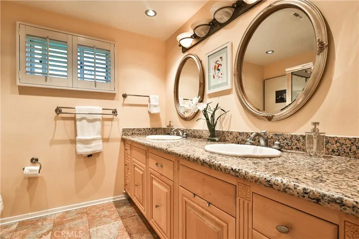 843 N Entrada, Glendora, California 91741
