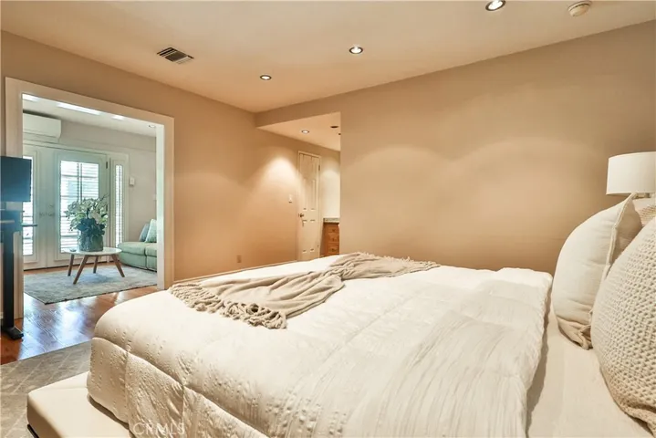 843 N Entrada, Glendora, California 91741