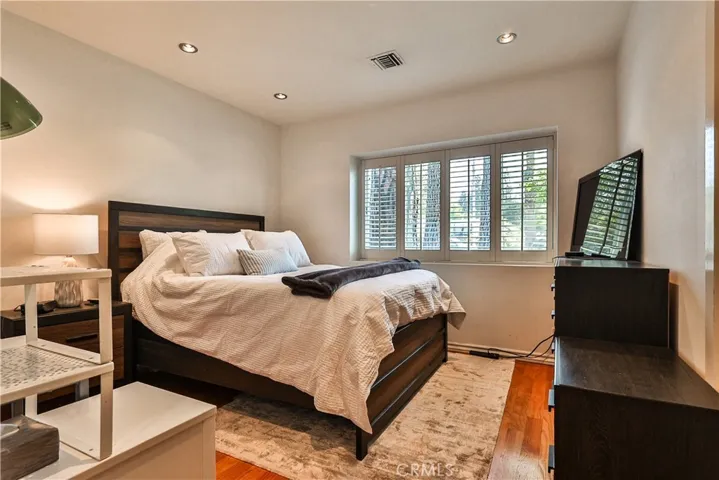 843 N Entrada, Glendora, California 91741