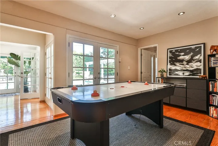 843 N Entrada, Glendora, California 91741