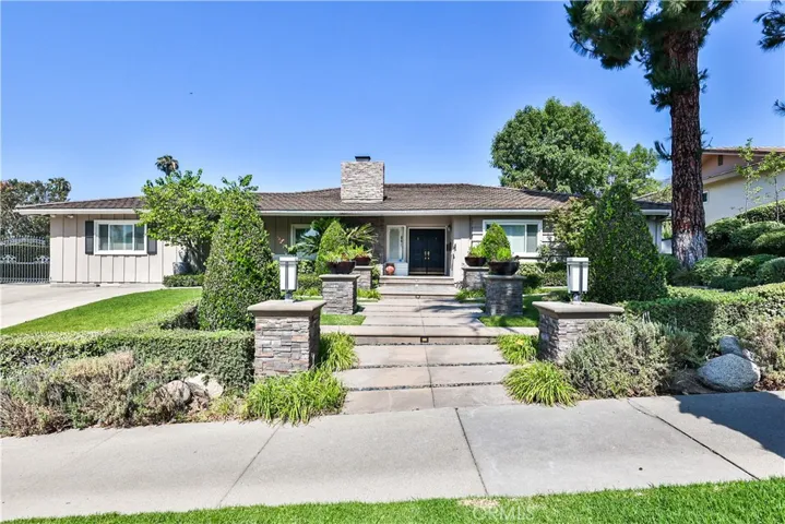 843 N Entrada, Glendora, California 91741