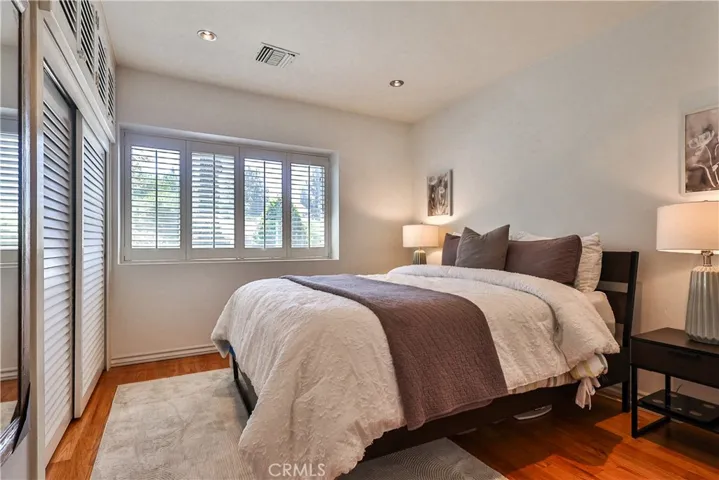 843 N Entrada, Glendora, California 91741
