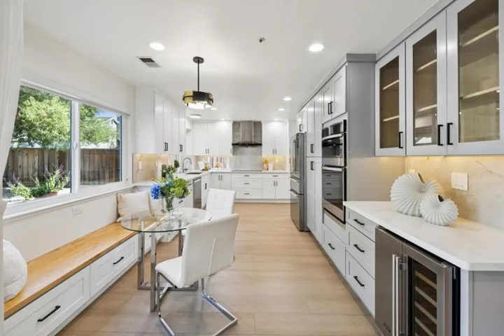 700 Bahama Lane, Foster City, California 94404