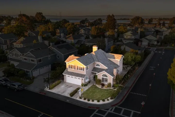 700 Bahama Lane, Foster City, California 94404