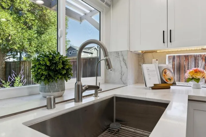 700 Bahama Lane, Foster City, California 94404