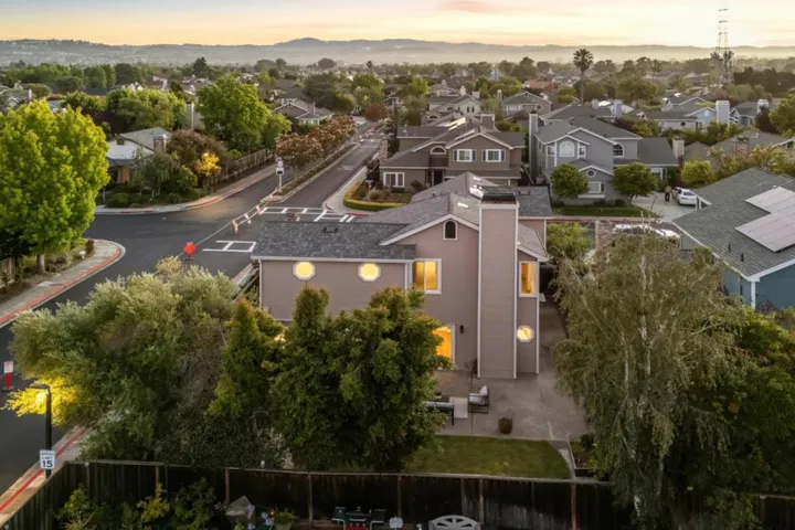 700 Bahama Lane, Foster City, California 94404