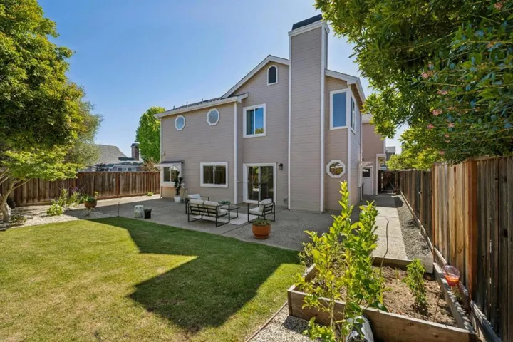 700 Bahama Lane, Foster City, California 94404