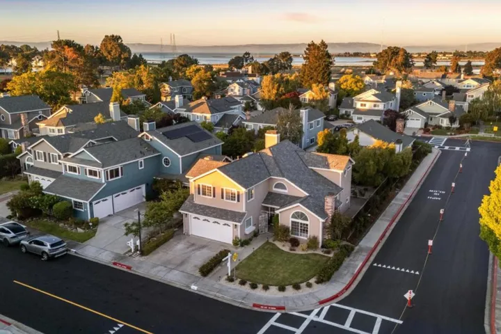 700 Bahama Lane, Foster City, California 94404