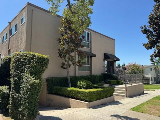 528 E Verdugo, Burbank, California 91501
