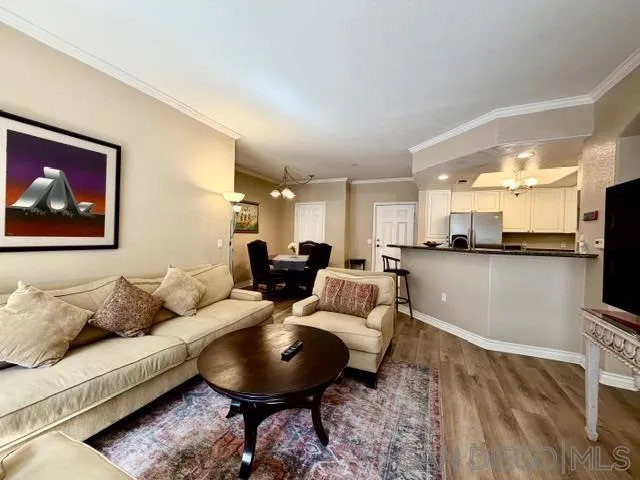 , La Jolla, California 92037